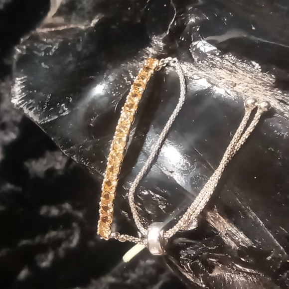 Citrine yellow topazes slide bracelet in sterling silver.fits up to a size 10. - Picture 4 of 5